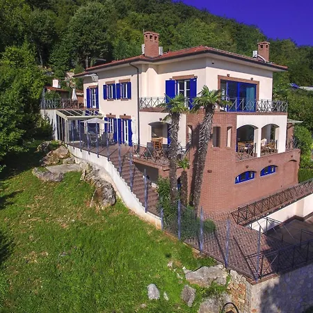 Beautiful Villa With Private Pool In Moscenicka Draga Vila Moscenicka Draga